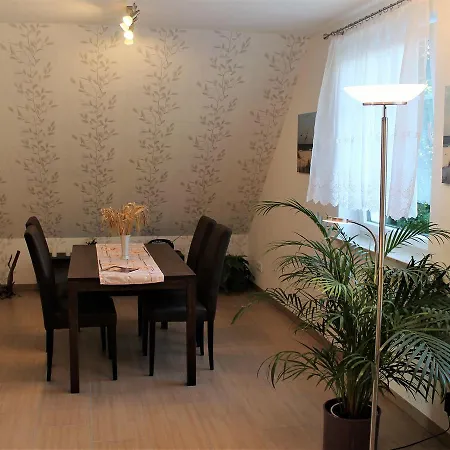 Beautiful In With Parking Apartment *
