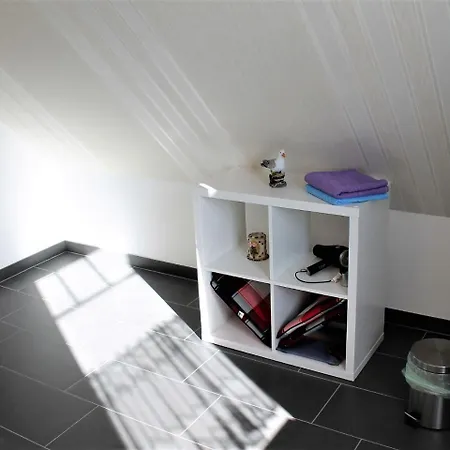Beautiful In With Parking Apartment *