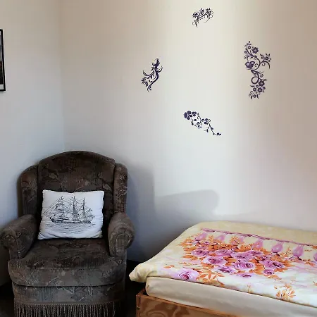 Beautiful In With Parking Apartment *